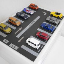 マスキングテープでトミカのパーキング