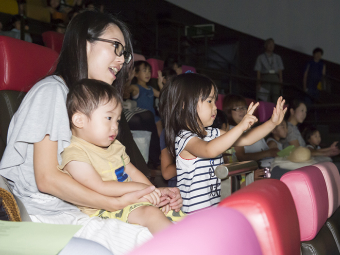 子どもの英語脳を育てる秘けつは「楽しむこと」~ギャラクシティ×Comoイベントより