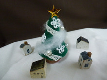 簡単!エコキャップで小さなクリスマスツリー