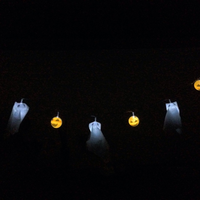 100均材料でハロウィンライトの作り方