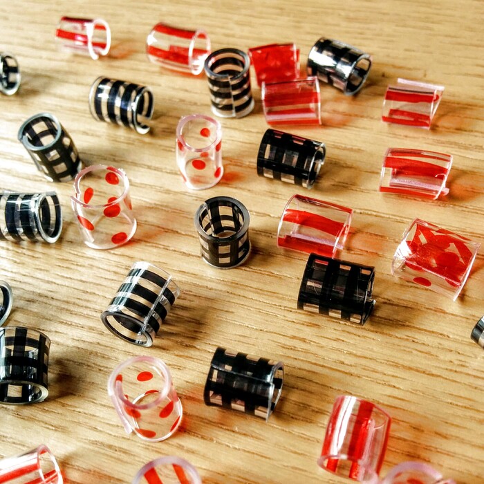 無造作にくるんとしたビーズがかわいい!