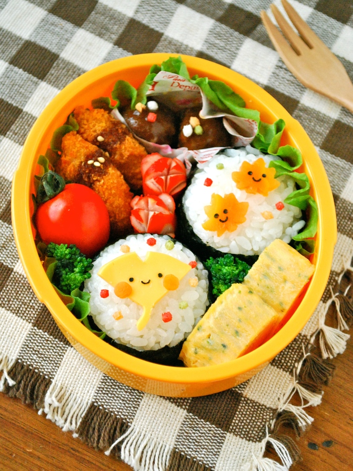 キャラ弁☆秋の簡単デコ弁当「イチョウともみじ」の作り方