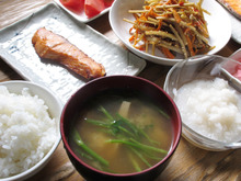 日本の食卓に欠かせないお味噌汁、スーパーで買える人気のお味噌は?