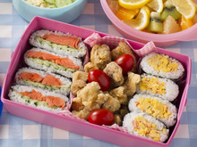 運動会ママ必見! おにぎらずを大量生産するコツ