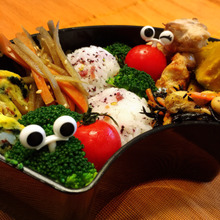 昔ながらのThe Japanese 弁当 !