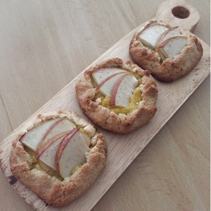 HMで 型なしタルト〜さつまいも&りんご〜