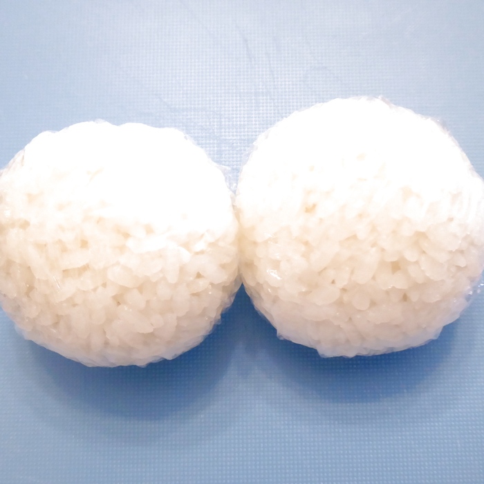 おにぎりの具材はお好みです!