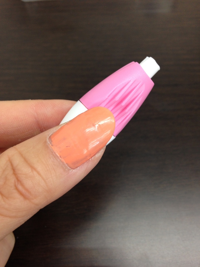 【検査方法】こちらの器具で、採血します