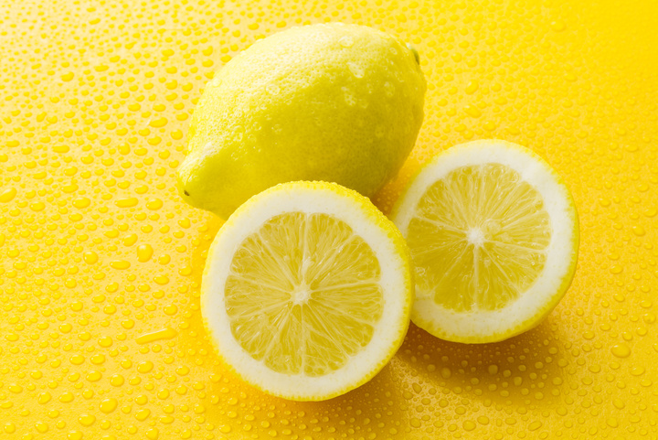 あのモデルも飲んでいる！今人気の“レモン風味炭酸水”で一番人気はどれ？