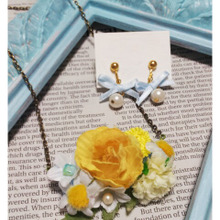 100均の造花で、お花のネックレスをハンドメイド