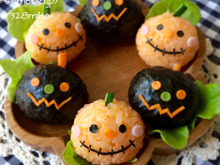 ハロウィンに♪パクッとひと口おにぎり♡キャラ弁