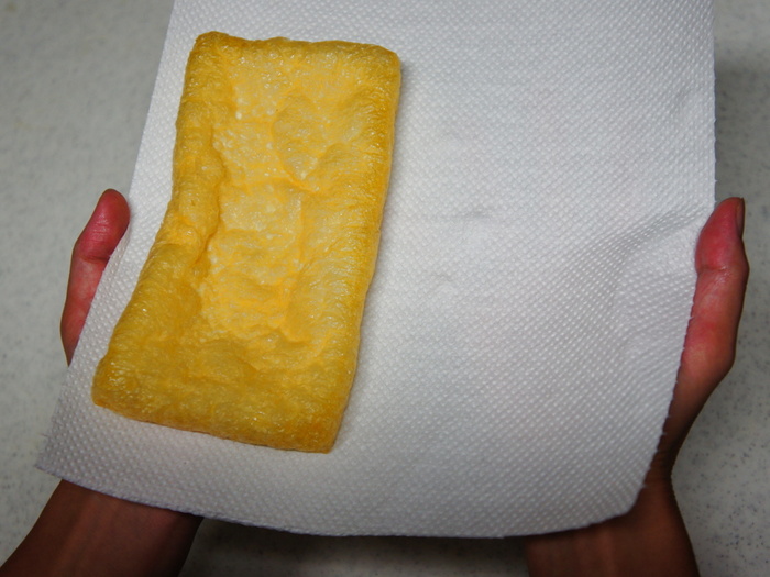 ズボラすぎ!!油揚げの油抜きの超簡単な方法