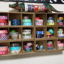 見せちゃおう!飾って楽しむ 100均材料で簡単にできるマステの収納棚