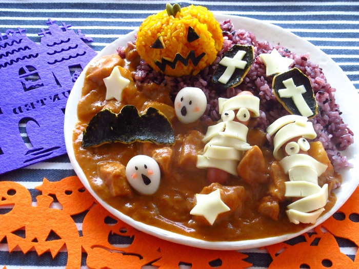 マッサマンカレーでハロウィンカレー