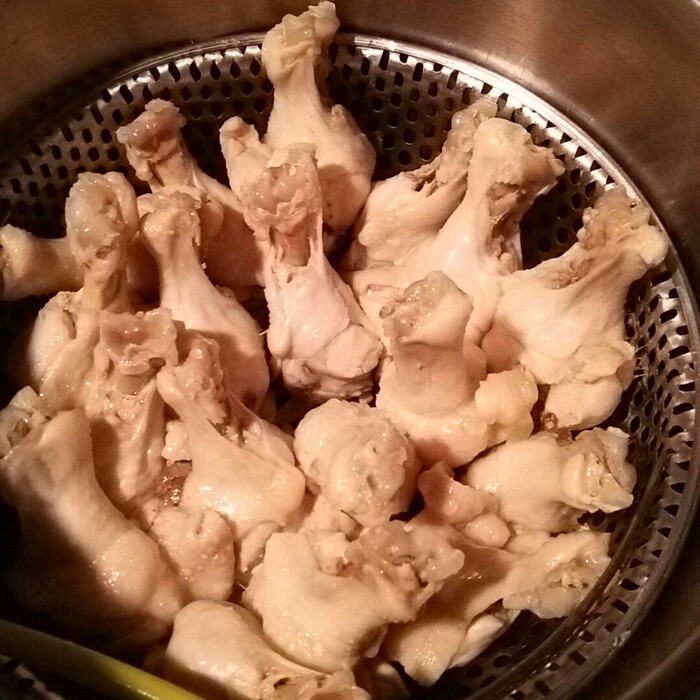 手羽元を蒸すor茹でる