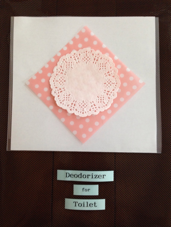 クリアファイルにデザインしたものを挟む