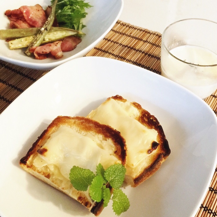 グリルで簡単♪ バナナチーズトースト