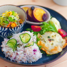 梅シソキュウリと塩ブリご飯のランチプレート