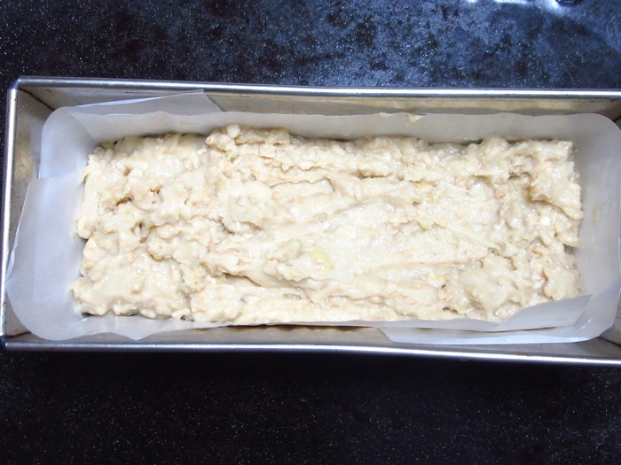 型にいれて焼きます!