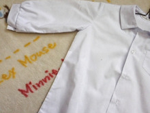 子供のブラウスの目立たない袖上げ