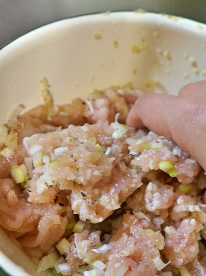 手順3.ボールで混ぜる