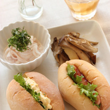 ミニホットドッグ&卵サンド de パンプレートランチ☆ ~和食器を使って