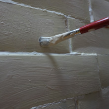 牛乳パックがレンガに!子供と「こどものおウチ」作り