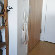 野菜の根菜類はぶら下げて収納する