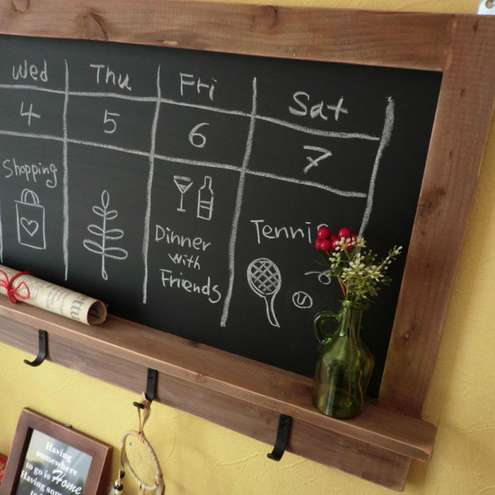 黒板の下に便利なフックあり♪