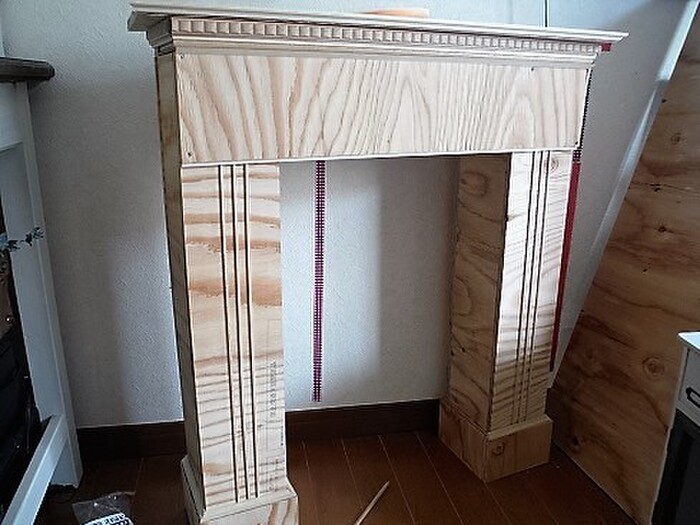 脚部分を装飾。