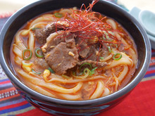 人気の“肉×麺レシピ”!「ユッケジャンうどん」