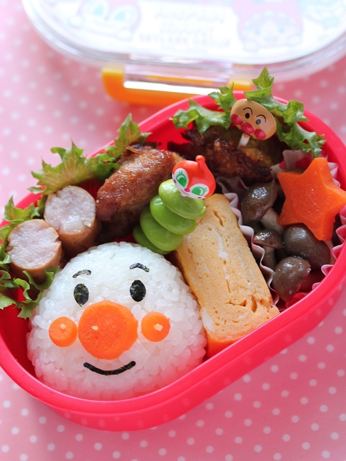 下の子のお弁当はキャラ弁に