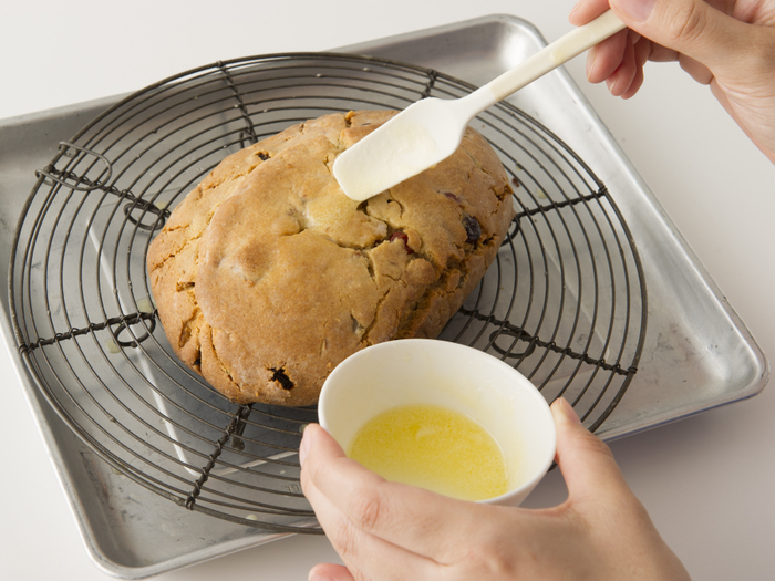 焼いて粉糖を振る