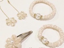 100均パールとレインボールームで親子ブレスレットの作り方