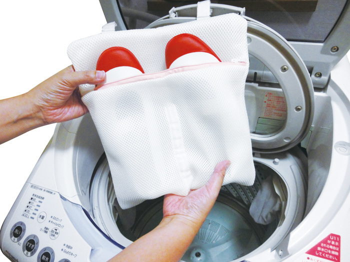 めんどうな上履き洗いは洗濯機におまかせ！するには。