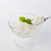 ヨーグルトを「水切り」するだけで驚くほどクリーミーに!アレンジ広がる活用術