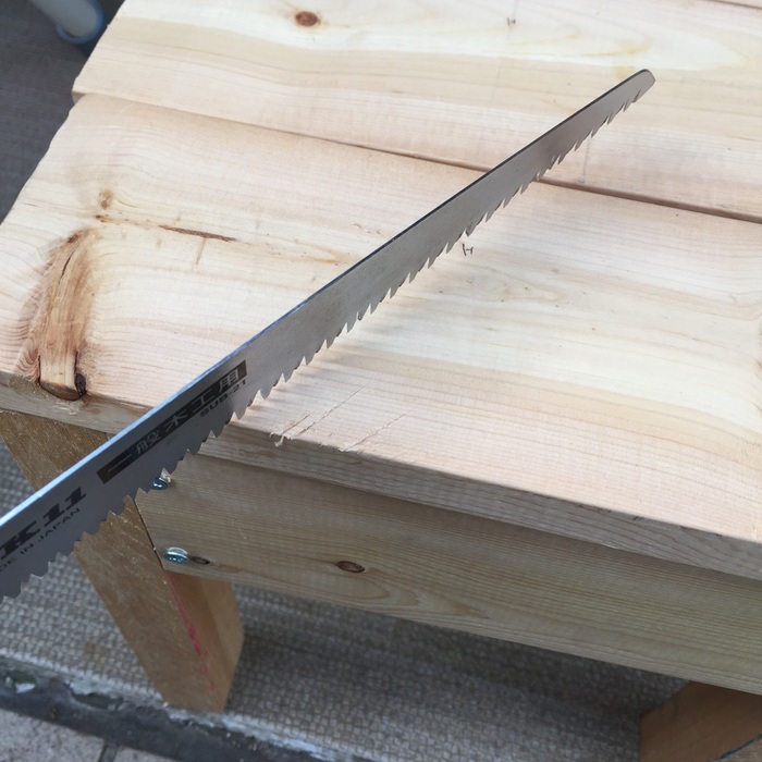 傷をつけてアンティーク加工