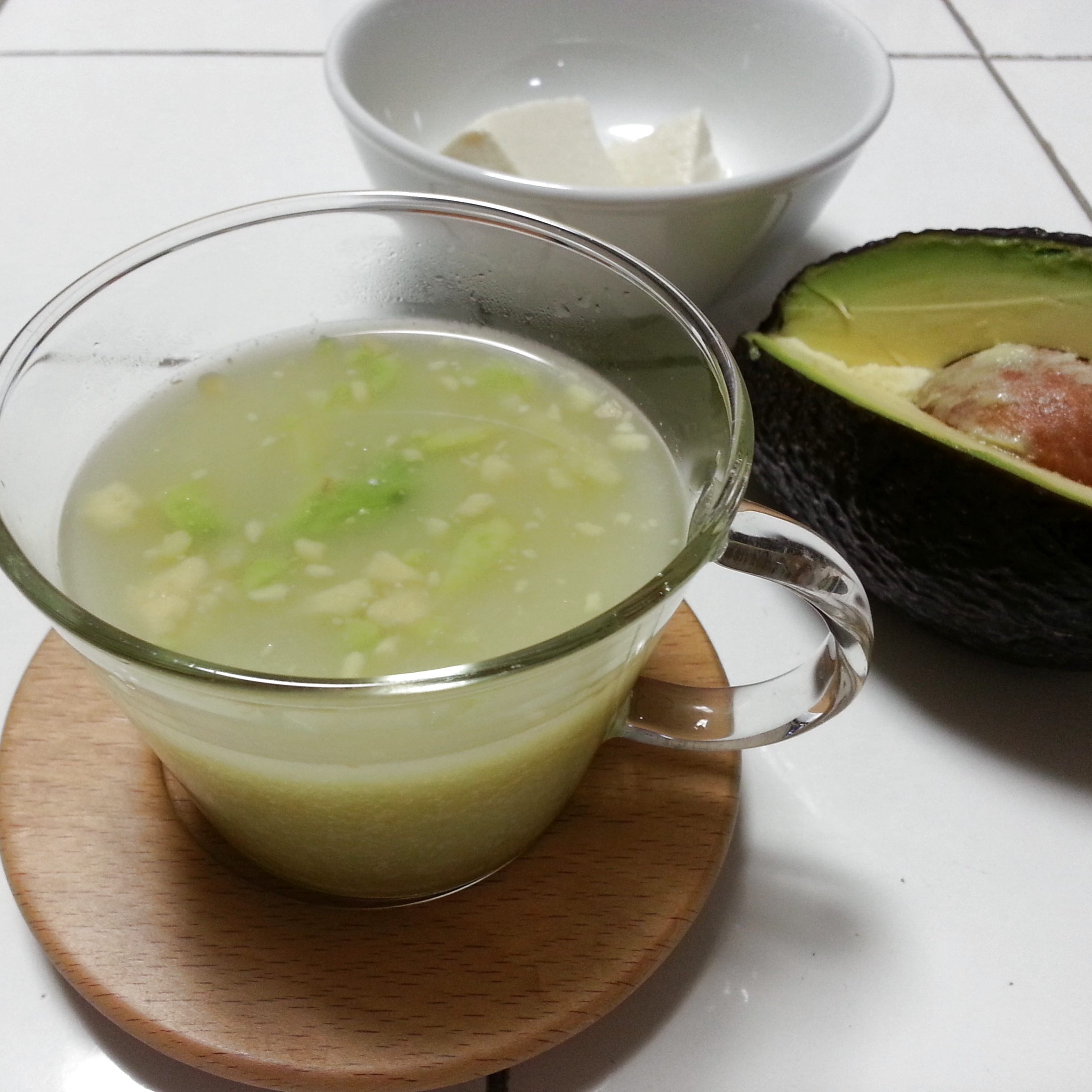 豆腐アボカド麹スープ