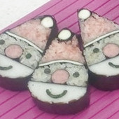 誰でも簡単!デコ巻きずし「サンタクロース」の作り方