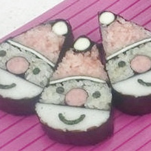 誰でも簡単!デコ巻きずし「サンタクロース」の作り方