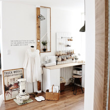 ニトリのカラーBOXでカスタム自在なテーブルを