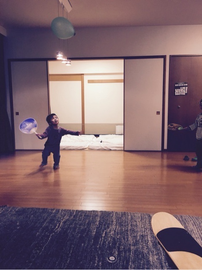 3️⃣夕食後は風船バドミントン