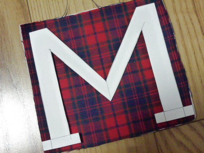 生地に接着芯を貼る