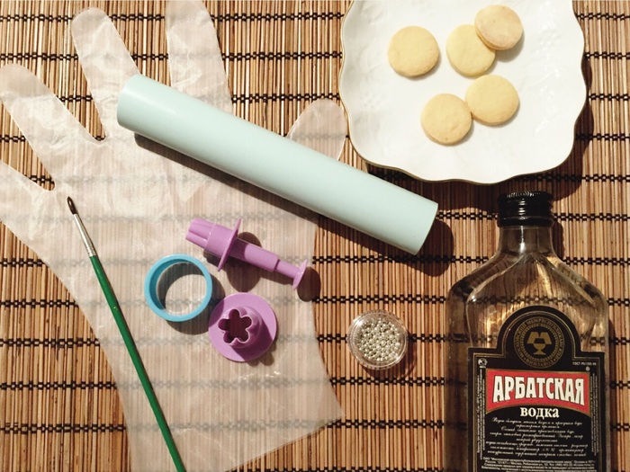 材料は殆ど100均で揃います。