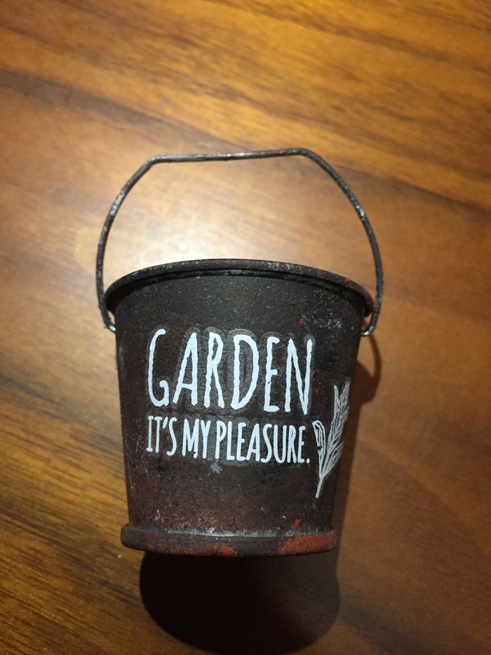 ブリキのバケツをサビ加工