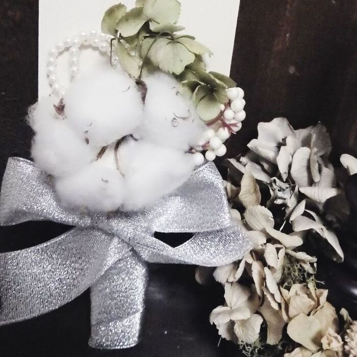 持ちてのとこは、100均リボンで。