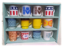 ダイソーの板でファイヤーキングのマグ棚をDIY