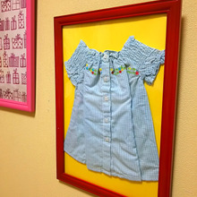 捨てられない思い出の服をインテリアに