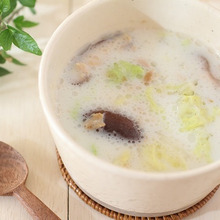 レシピ【丈夫な骨を作ろう!!白菜としいたけのジンジャーミルクスープ】