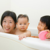 親子のお風呂タイムを楽しく♪バスグッズ「ふろっこ」がかわいい♡